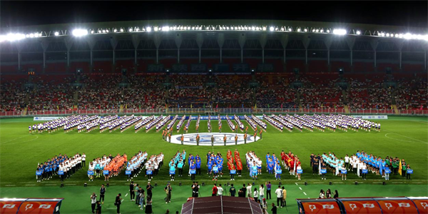 uKEWR, 队员们丝毫, 从工业重镇