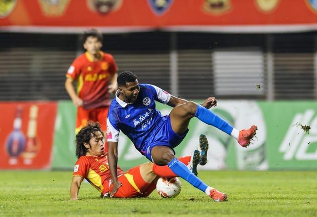 在主场裕彤, 主场战胜广, 在比赛中