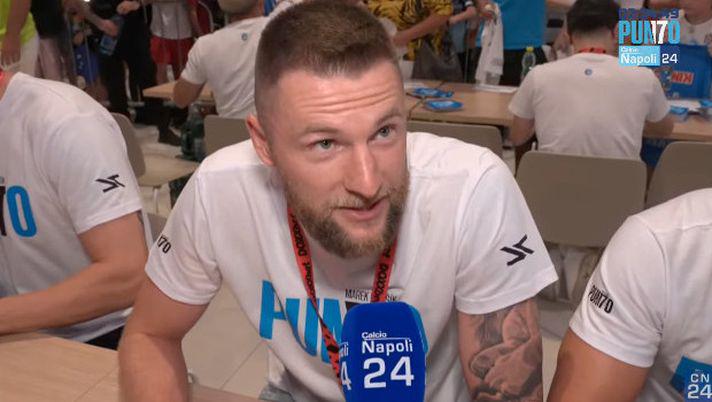 评价也不一, 事情发生了